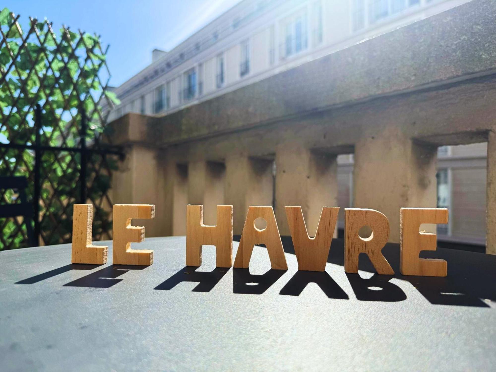 L'Escale Appartements Et Suites En Bord De Mer Le Havre Exteriör bild