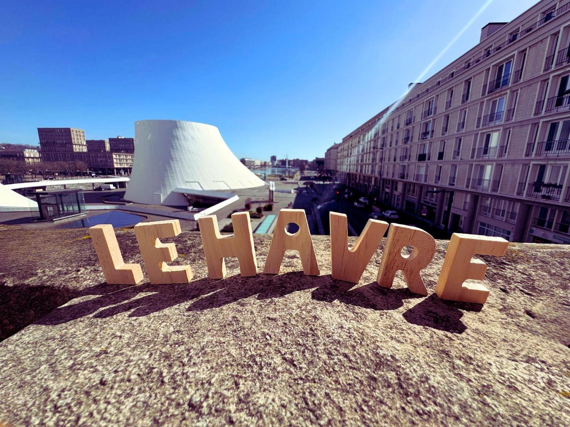 L'Escale Appartements Et Suites En Bord De Mer Le Havre Exteriör bild