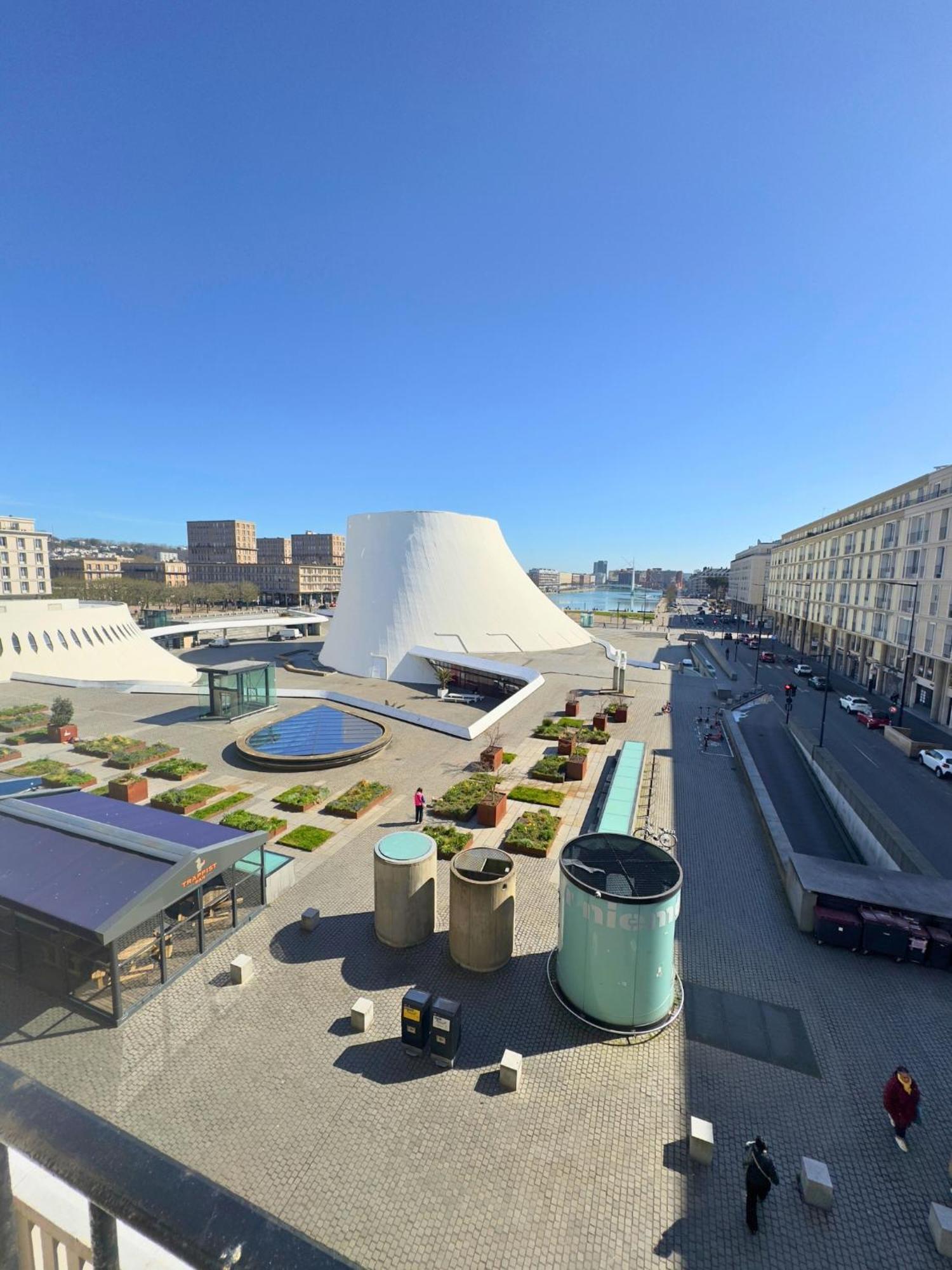 L'Escale Appartements Et Suites En Bord De Mer Le Havre Exteriör bild